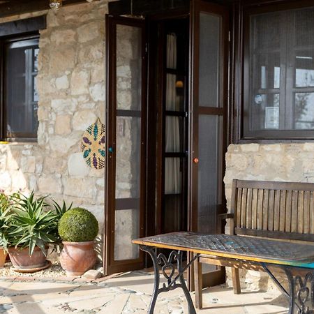 'I Folia' Village House With Roof Garden And Terrace ピッソウリ エクステリア 写真